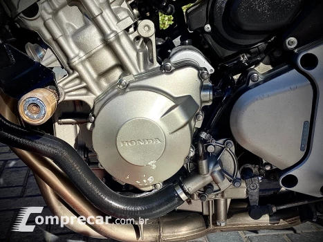 CB 600F HORNET