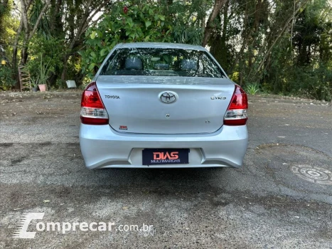 ETIOS 1.5 X PLUS SEDAN 16V FLEX 4P AUTOMÁTICO