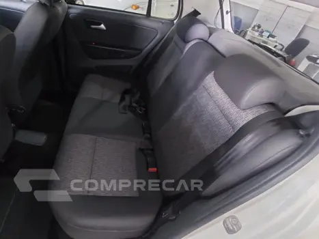 FOX - 1.6 MI 8V 4P MANUAL