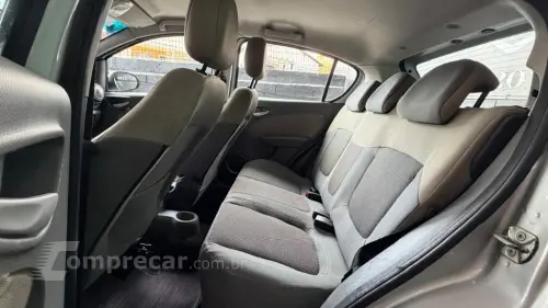 Palio ESSENCE 1.6 Flex 16V 5p