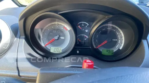 FIESTA 1.6 MPI Class Hatch 8V