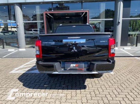 L200 TRITON 2.4 16V Turbo Sport Hpe-s CD 4X4