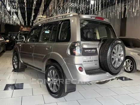 PAJERO TR4 2.0 4X2 16V 140CV FLEX 4P AUTOMÁTICO