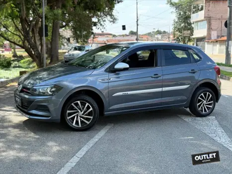Volkswagen POLO 1.0 MPI TOTAL FLEX MANUAL 4 portas