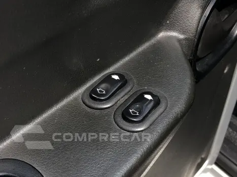 T4 3.0 Teto Rígido 16V Turbo Eletronic Diesel 2P Manual