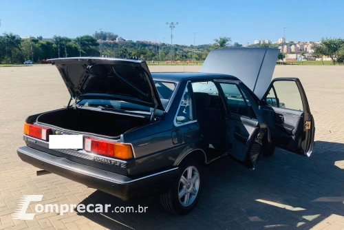 SANTANA 2.0 GLS 8V