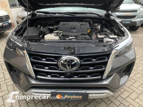 Hilux SW4 SRX 4x4 2.8 TDI 16V Dies. Aut.