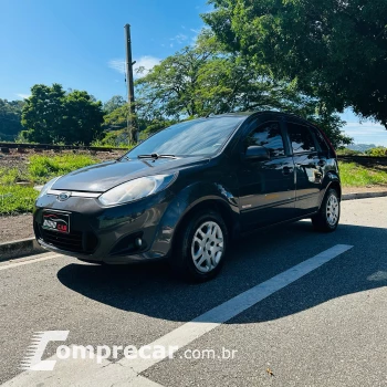 FIESTA 1.6 MPI Class Hatch 8V