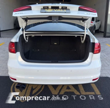 JETTA Highline 2.0 TSI 16V 4p Tiptronic
