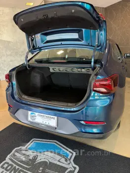 ONIX 1.0 Turbo Plus LT