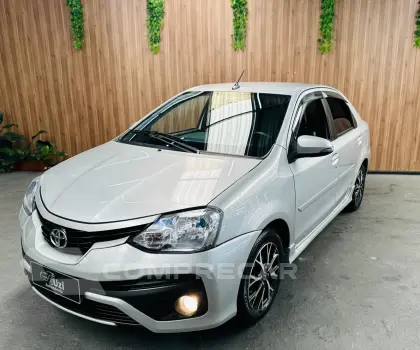 Toyota ETIOS 1.5 Platinum Sedan 16V 4 portas