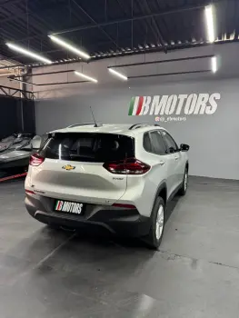 Tracker LT 1.0 Turbo Automática