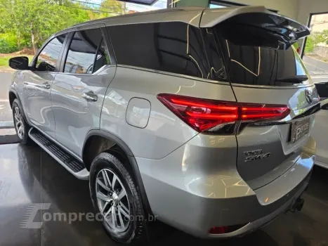 HILUX SW4 2.8 SRX 4X4 7 Lugares 16V Turbo Intercooler