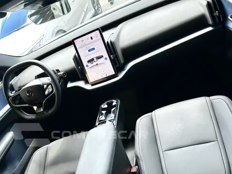 EX30 69 KW ELÉTRICO CORE