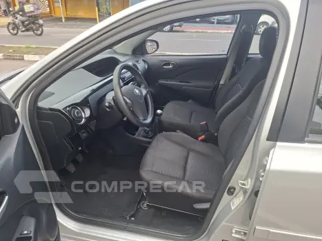 ETIOS 1.5 XS 16V FLEX 4P MANUAL