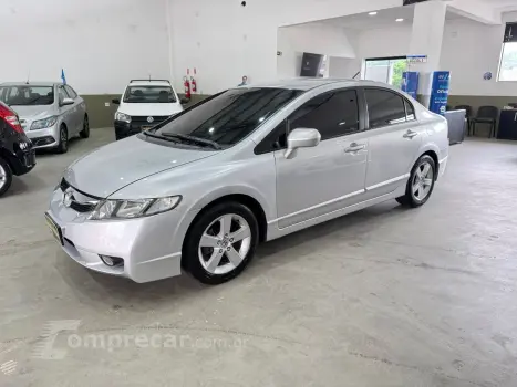 Honda Civic 1.8 Lxs 16V Gasolina 4P Automático 4 portas