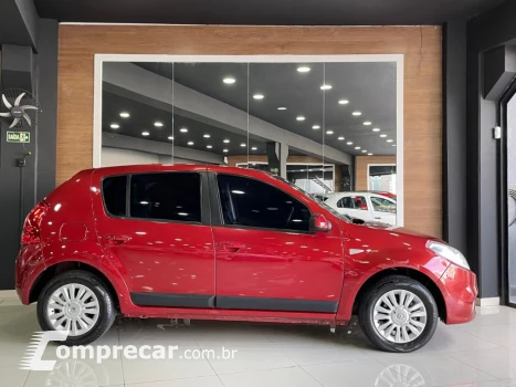 SANDERO 1.6 PRIVILÉGE 16V FLEX 4P AUTOMÁTICO