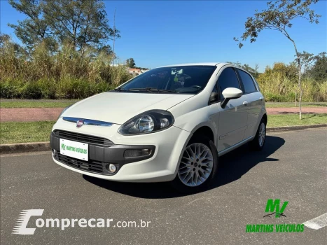 Fiat PUNTO 1.6 ESSENCE 16V FLEX 4P MANUAL 4 portas