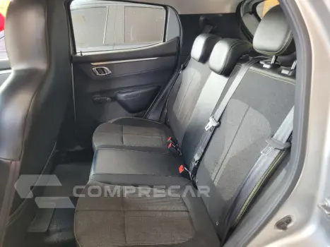 Kwid KWID OUTSIDER 1.0 Flex 12V 5p Mec.