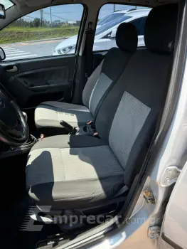 FIESTA 1.6 MPI Class Sedan 8V