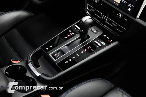 MACAN 2.0 Turbo