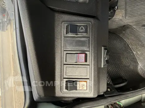 147 1.3 C 8V ALCOOL 2P MANUAL