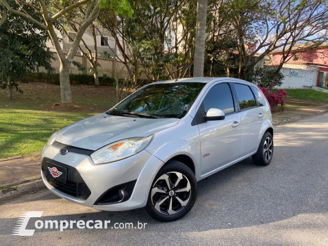 FORD FIESTA 1.6 Rocam SE 8V 4 portas