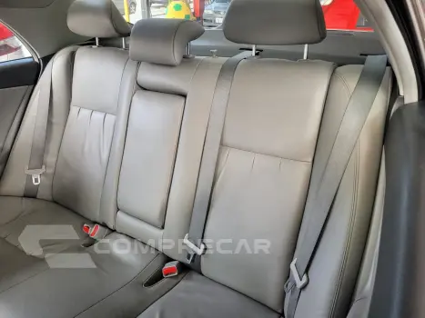 Corolla XEi 2.0 Flex 16V Aut.