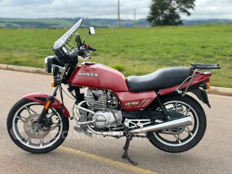 CB 400