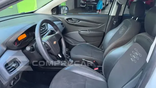 Onix Sedan 1.0 4P FLEX JOY BLACK PLUS