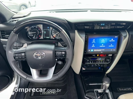 HILUX SW4 2.8 SRX Diamond 4X4 7 Lugares 16V Turbo Intercoole