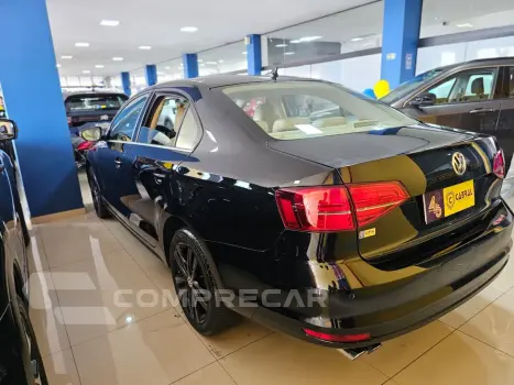 JETTA Highline 2.0 TSI 16V 4p Tiptronic