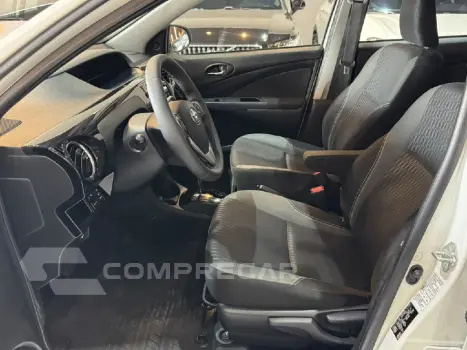 ETIOS 1.5 XS 16V FLEX 4P AUTOMATICO