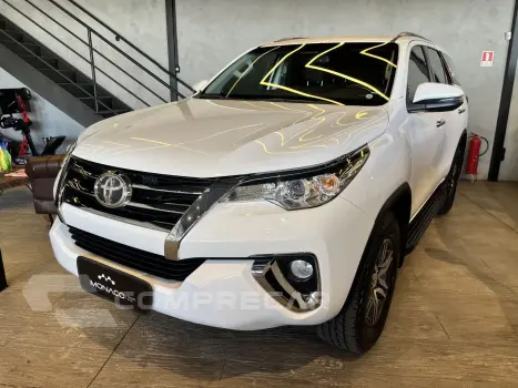 Hilux SW4 2.7 16V 4P FLEX SRV 7 LUGARES AUTOMÁTICO