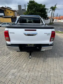 Toyota Hilux SRV CD 4x4 Diesel TDI AT