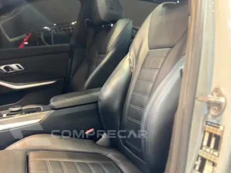 320i - 2.0 16V TURBO M SPORT AUTOMÁTICO