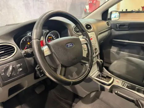 Focus Sedan 2.0 16V 4P FC FLEX AUTOMÁTICO