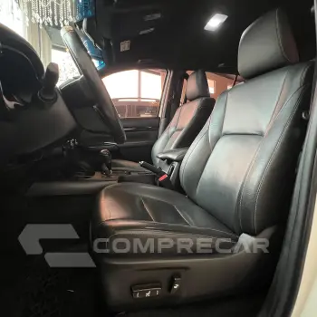 HILUX 2.8 D-4d Turbo CD SRX 4X4
