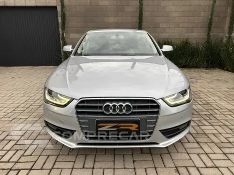 Audi A4 1.8 TFSI AMBIENTE AVANT GASOLINA 4P MULTITRONIC 4 portas