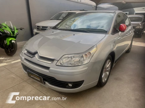 CITROEN C4 2.0 Exclusive 16V 4 portas