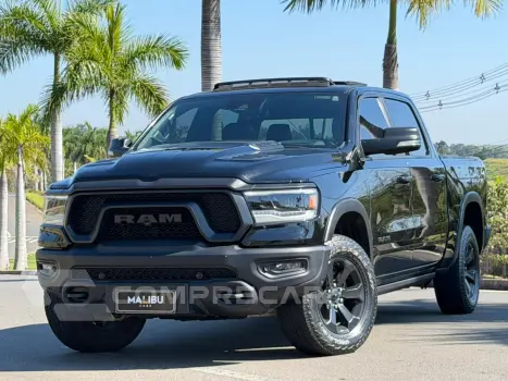 RAM 1500 5.7 V8 Rebel CD 4X4 4 portas