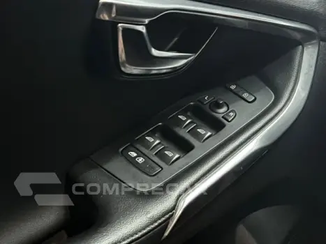 V40 - 2.0 T4 DYNAMIC TURBO 4P AUTOMÁTICO