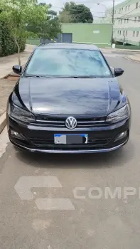 Volkswagen POLO 1.0 200 TSI Comfortline 4 portas