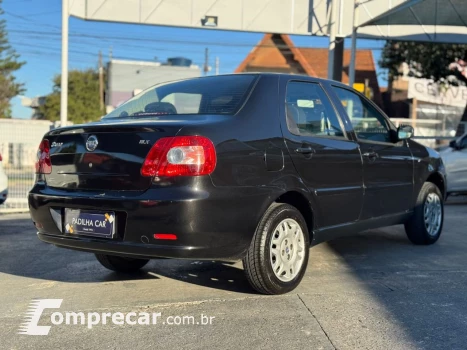 Siena 1.8 4P HLX FLEX