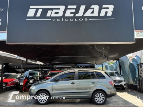 Volkswagen SPACEFOX - 1.6 MI 8V 4P MANUAL 4 portas