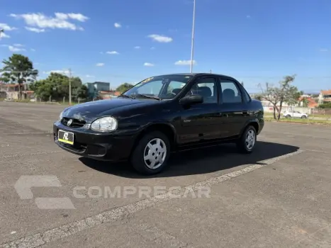 Classic Sedan 1.0 4P