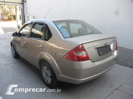 FIESTA 1.6 MPI Class Sedan 8V