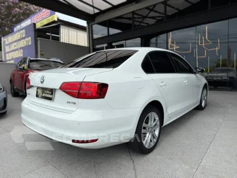 JETTA 2.0 TSI HIGHLINE 211CV GASOLINA 4P TIPTRONIC