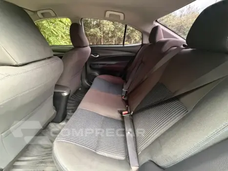 YARIS 1.3 16V FLEX XL MANUAL
