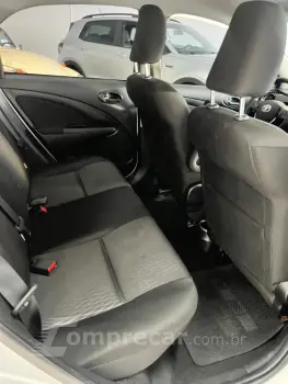 Etios Sedan 1.5 16V 4P FLEX X PLUS AUTOMÁTICO
